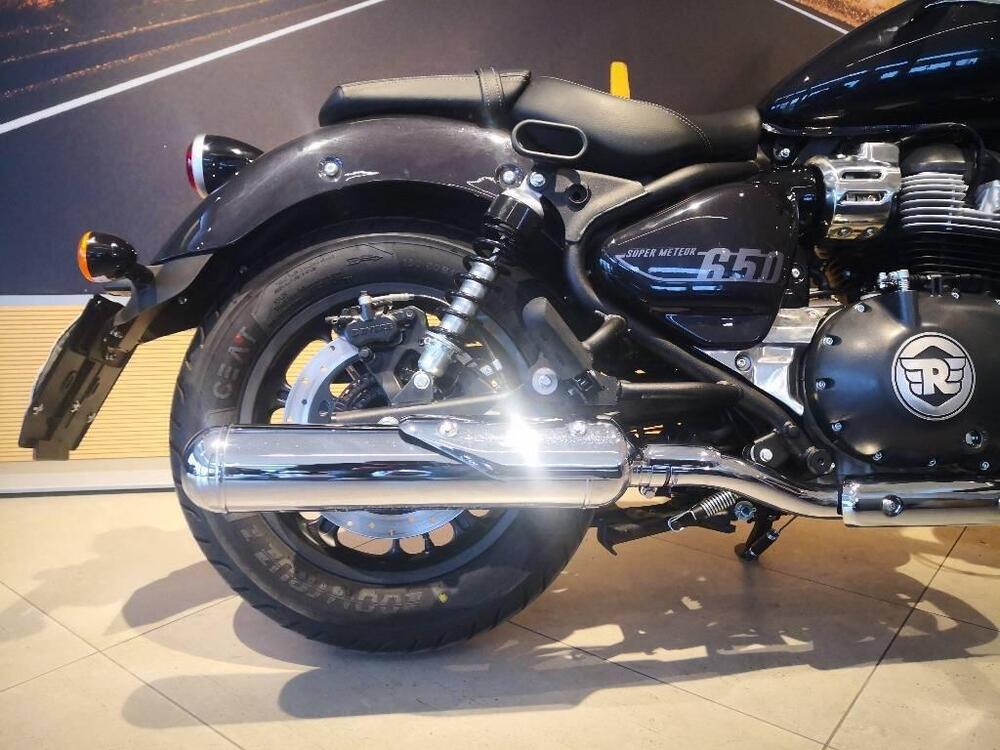 Royal Enfield Super Meteor 650 (2023 - 26) (5)