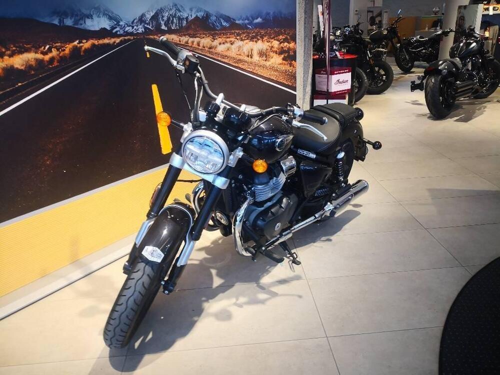 Royal Enfield Super Meteor 650 (2023 - 26) (11)