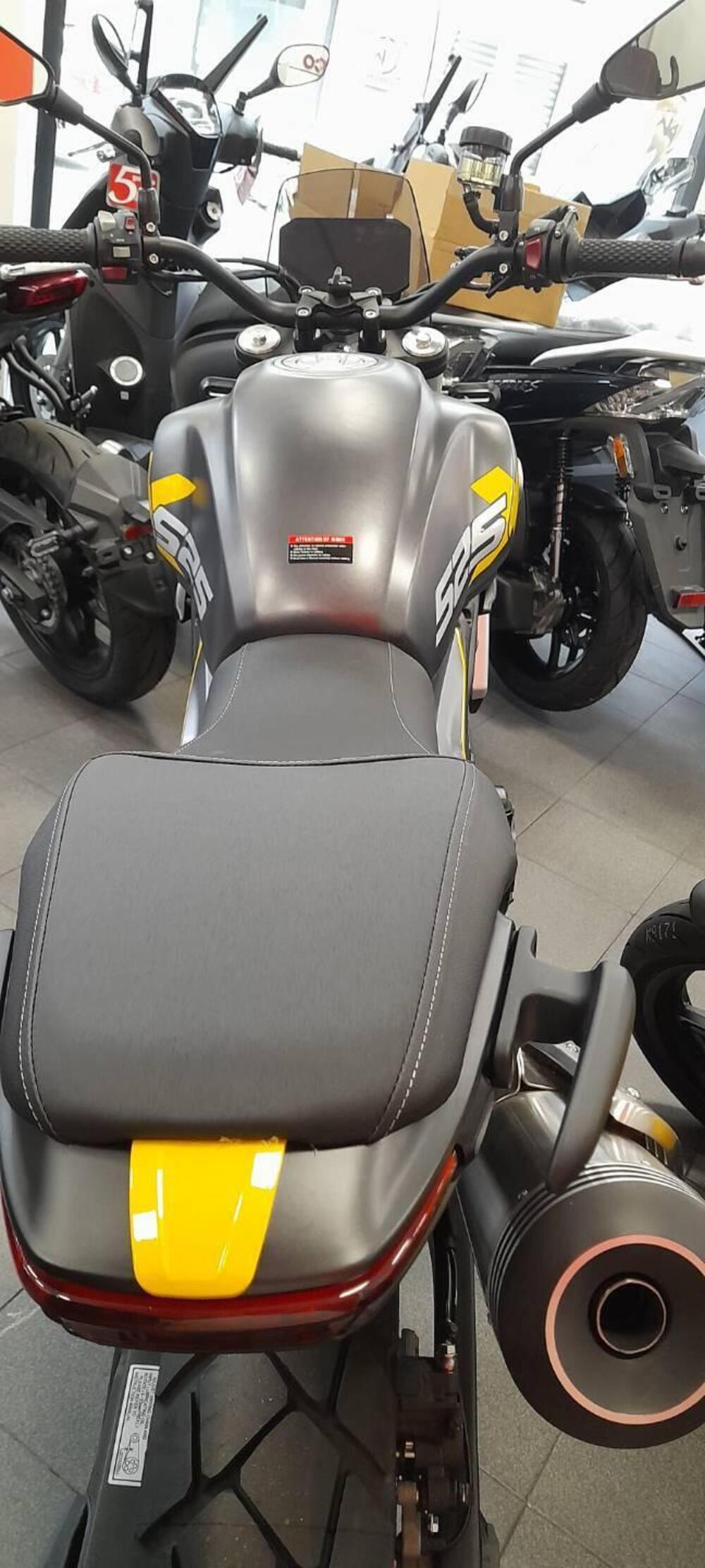 Voge Trofeo 525ACX Scrambler (2023 - 25) (8)