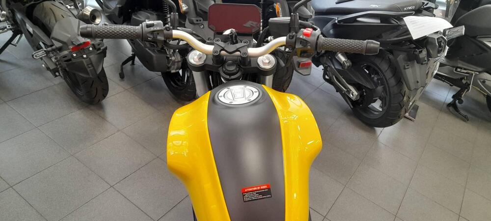 Voge Trofeo 350AC (2022 - 25) (7)