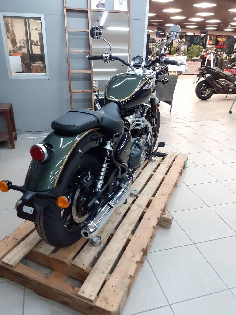 Royal Enfield Super Meteor 650 (2023 - 26) (5)