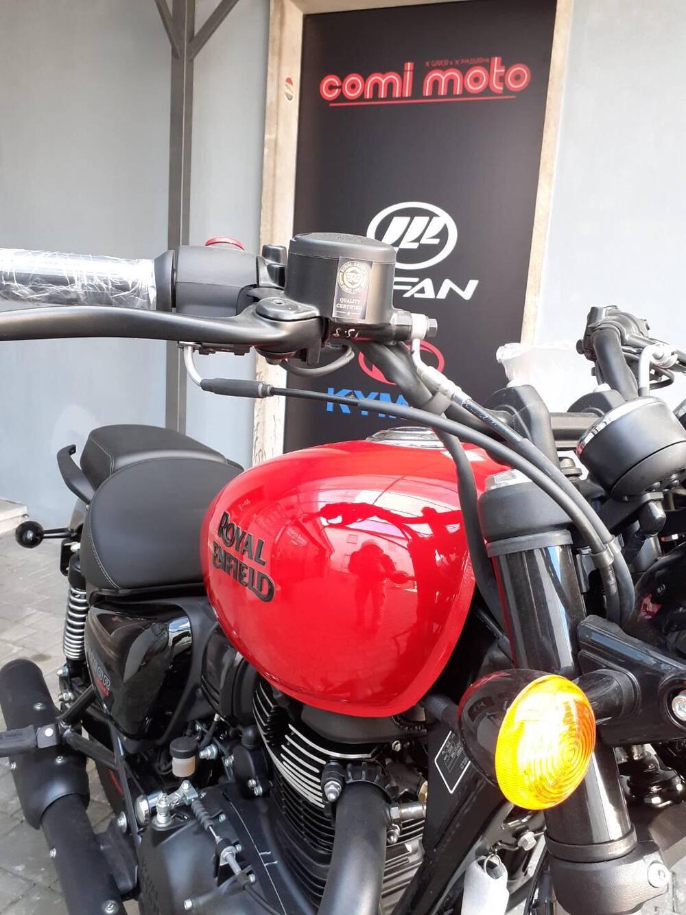 Royal Enfield Meteor 350 Fireball (2021 - 25) (2)
