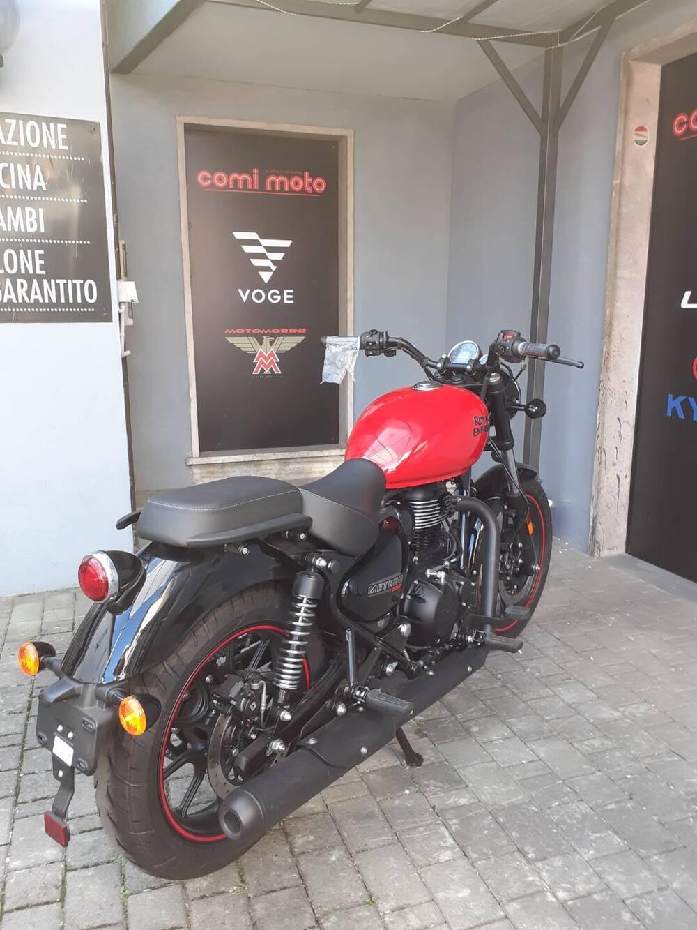 Royal Enfield Meteor 350 Fireball (2021 - 25) (6)