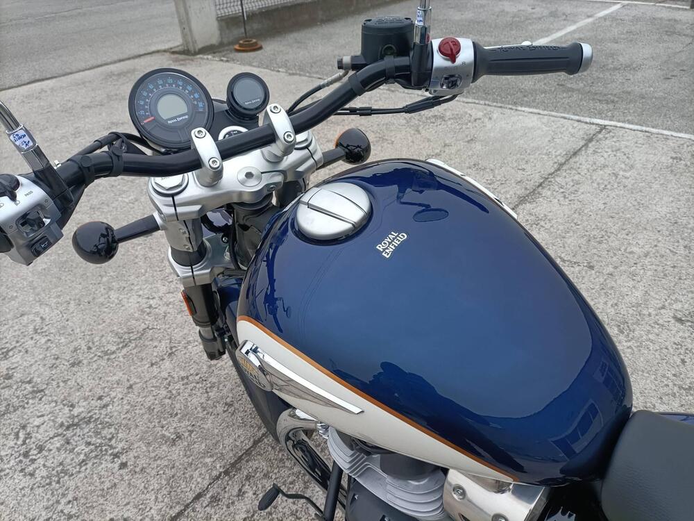 Royal Enfield Super Meteor 650 (2023 - 26) (2)
