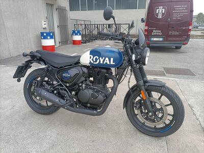 Royal Enfield HNTR 350 (2022 - 25) nuova