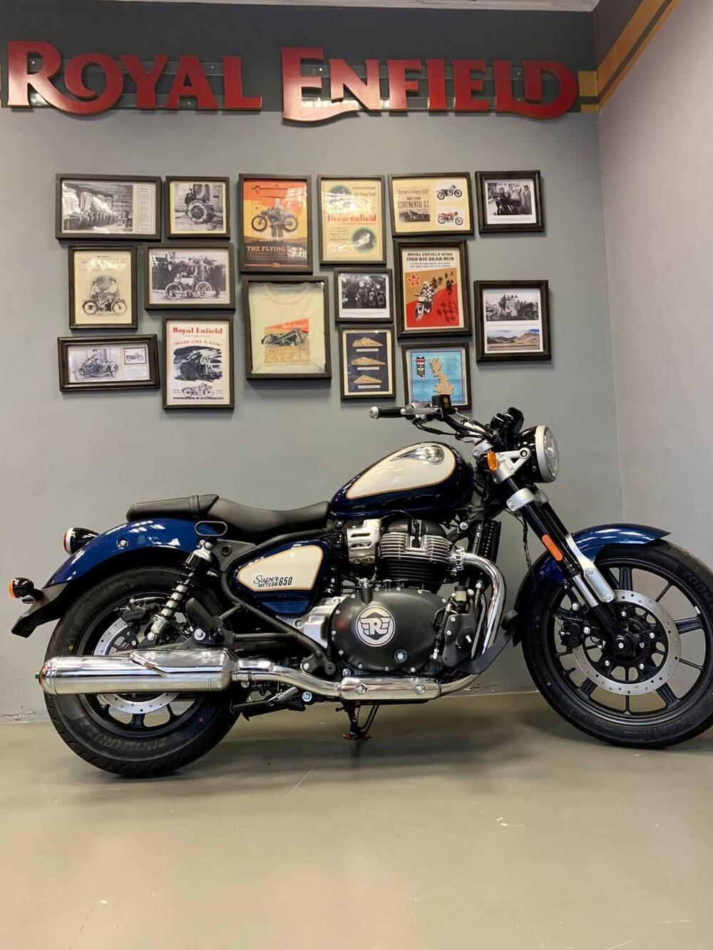 Royal Enfield Super Meteor 650 (2023 - 26) (4)