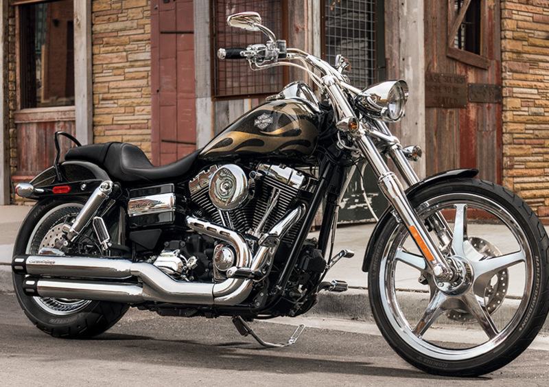 Harley-Davidson Dyna 1690 Wide Glide (2010 - 17) - FXDWG (2)