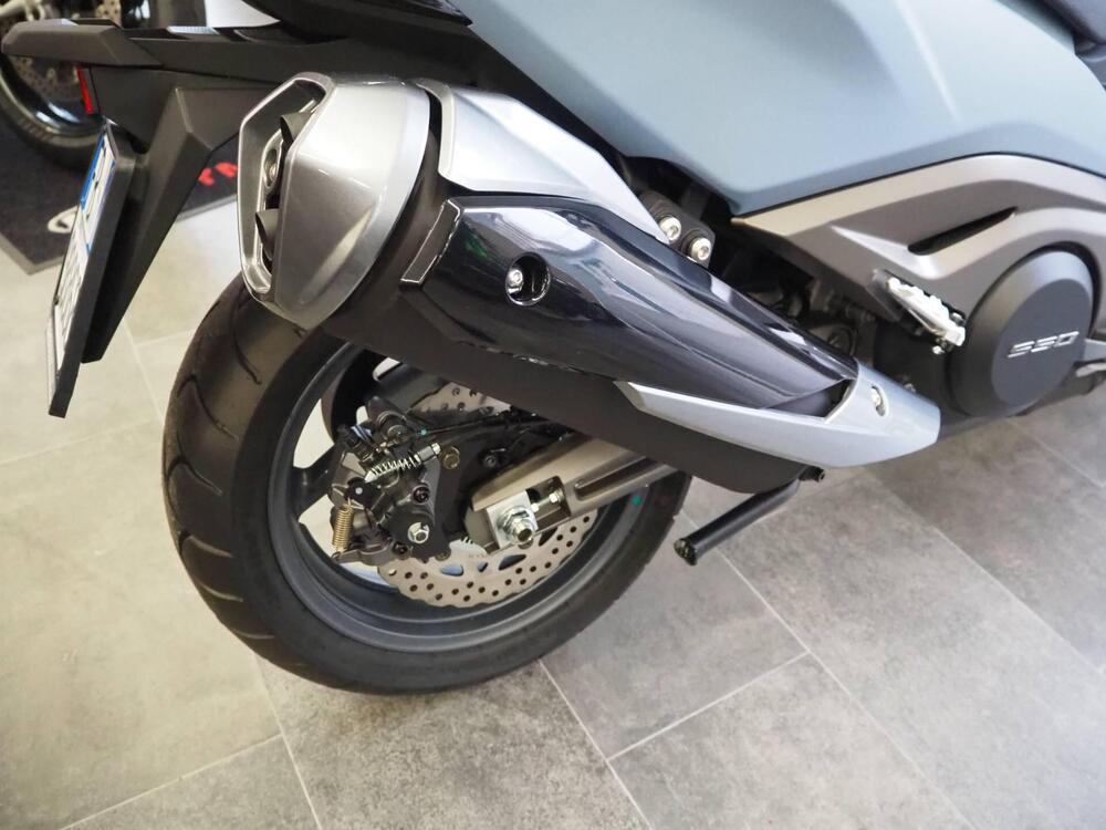 Kymco AK 550 ETS (2021 - 25) (3)