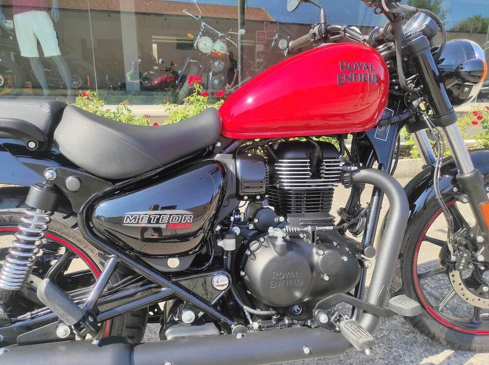 Royal Enfield Meteor 350 (2021 - 26) (2)