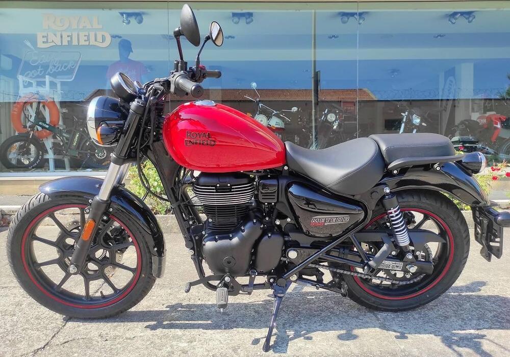 Royal Enfield Meteor 350 (2021 - 26) (4)