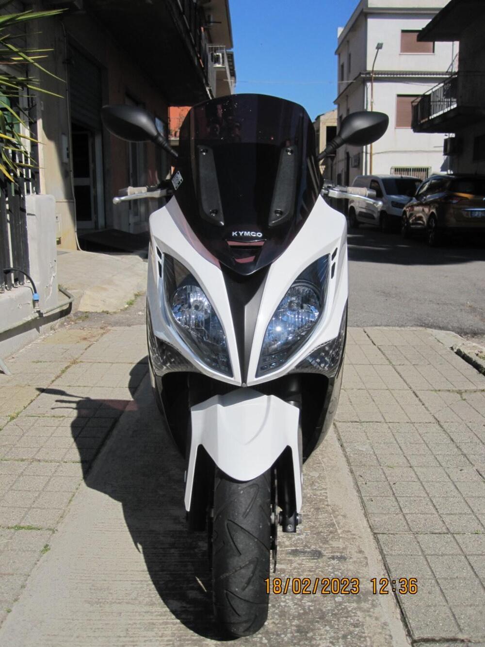 Kymco Xciting 300i R (2007 - 14) (2)