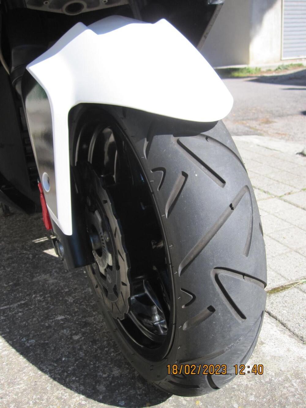 Kymco Xciting 300i R (2007 - 14) (8)