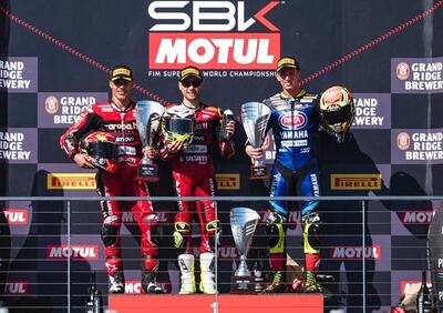 SBK 2023. GP di Australia. Alvaro Bautista vince anche Gara2 ed è tripletta!