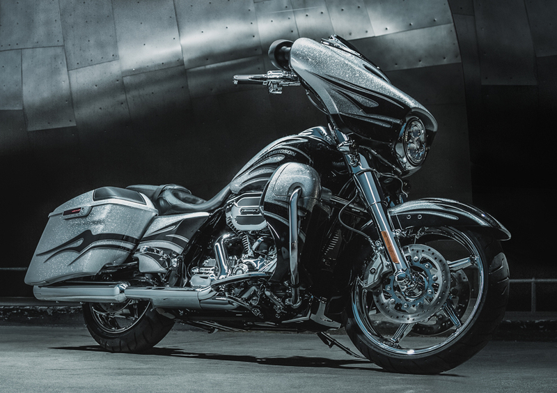 Harley-Davidson CVO - Custom Vehicle Operations 1800 Street Glide (2014 - 15) - FLHXSE (5)