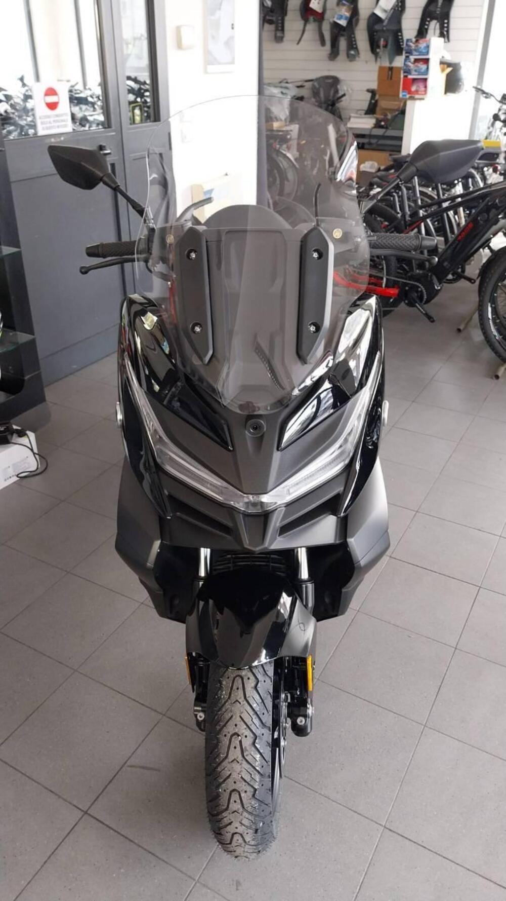 Voge Sfida SR4 (2022 - 24) (2)