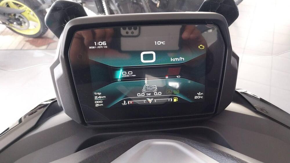 Voge Sfida SR4 (2022 - 24) (4)