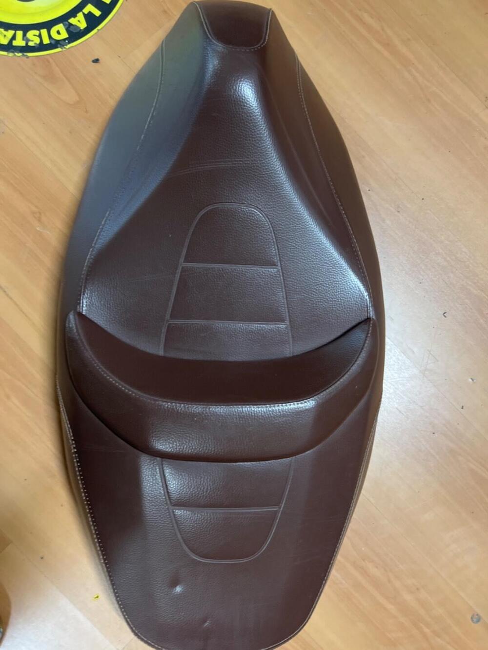 Piaggio Beverly 300 2010 (4)