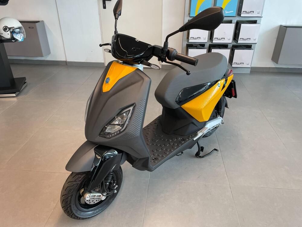 Piaggio 1 Active PMP (2022 - 23)