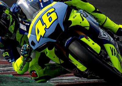 MotoGP 2023. Tagliando i cordoli con la mia R1, Valentino Rossi si allena con i suoi ragazzi