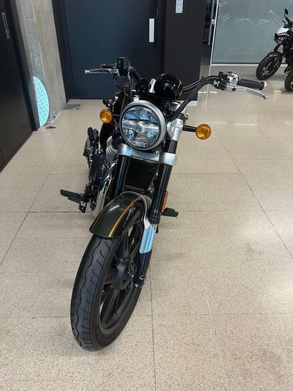 Royal Enfield Super Meteor 650 (2023 - 25) (3)