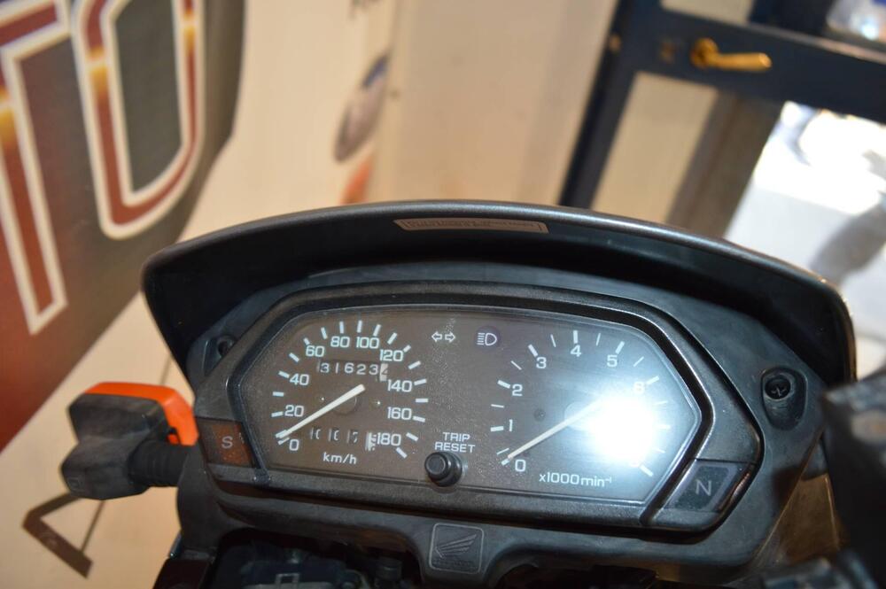 Honda Dominator 650 (5)