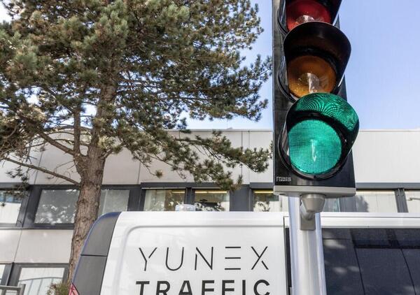 Arrivano i semafori a quattro colori: rosso, giallo, verde e bianco. Ecco a cosa serviranno