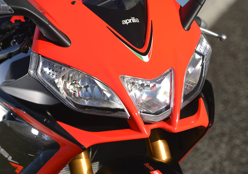 Aprilia RSV4 RSV4 Factory APRC ABS (2011 - 15) (13)