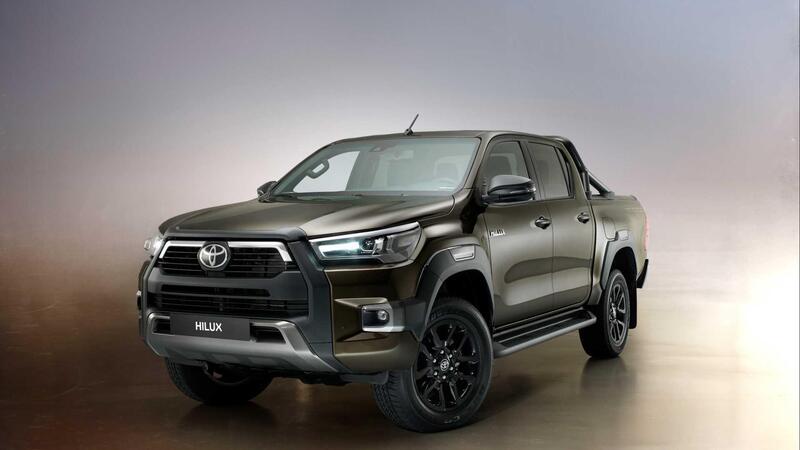 Toyota Hilux 2.8 D A/T 4WD porte Double Cab Executive