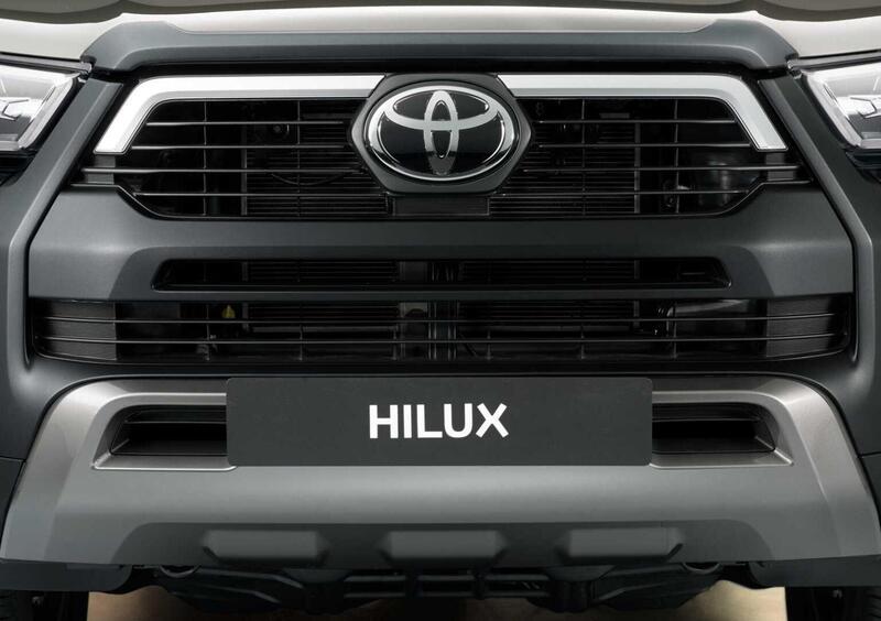 Toyota Hilux (2016-24) (12)