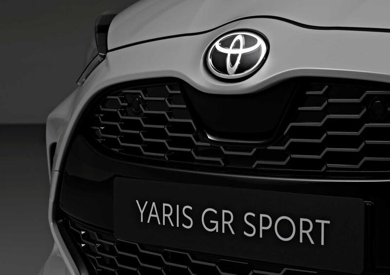 Toyota Yaris GR Sport (2021-->>) (13)