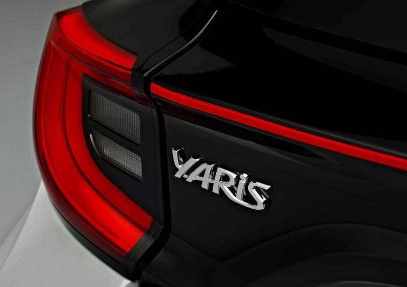 Toyota Yaris GR Sport (2021-->>) (17)