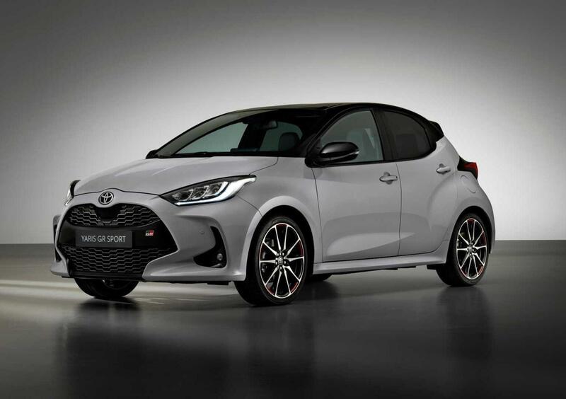 Toyota Yaris GR Sport (2021-->>)