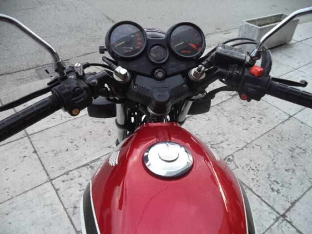Honda CBX 550 F (11)