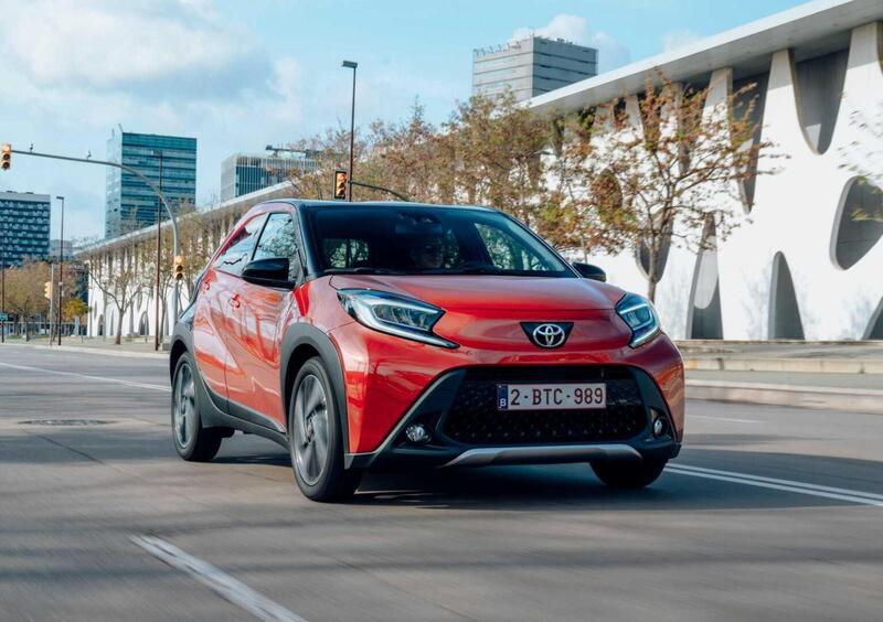 Toyota Aygo X (2022-->>) (5)