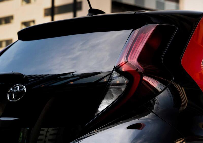 Toyota Aygo X (2022-->>) (19)
