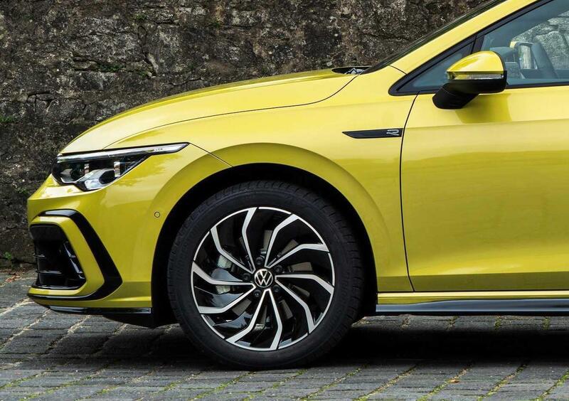 Volkswagen Golf Variant (2020-->>) (15)