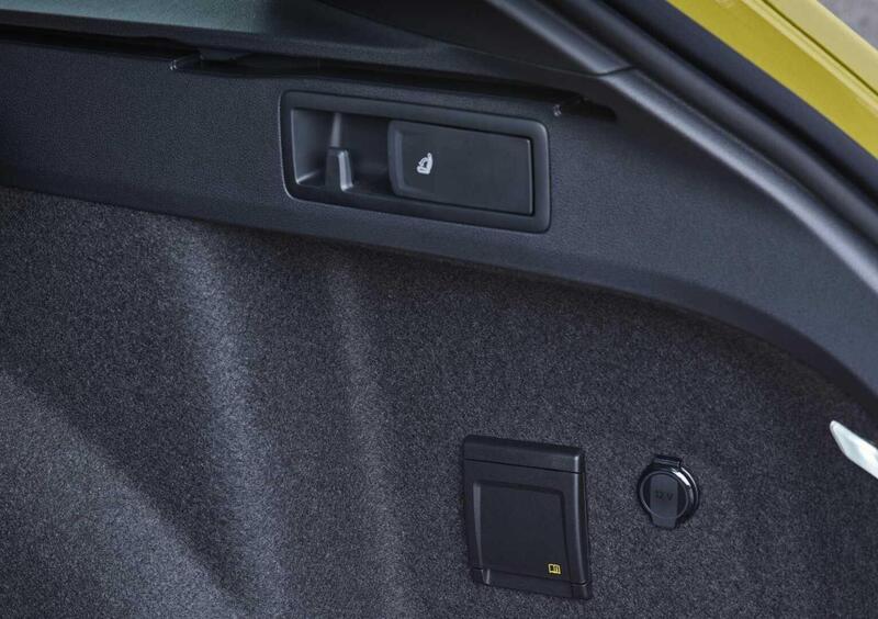 Volkswagen Golf Variant (2020-->>) (16)