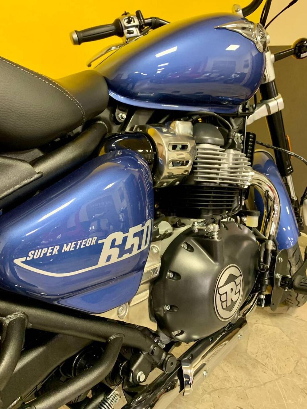 Royal Enfield Super Meteor 650 (2023 - 26) (4)