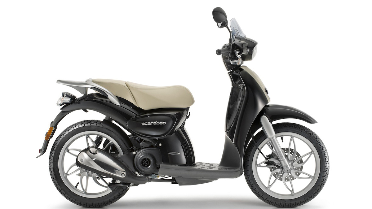 Aprilia Scarabeo 50 4t 4V (2009 17), prezzo e scheda tecnica - Main Image