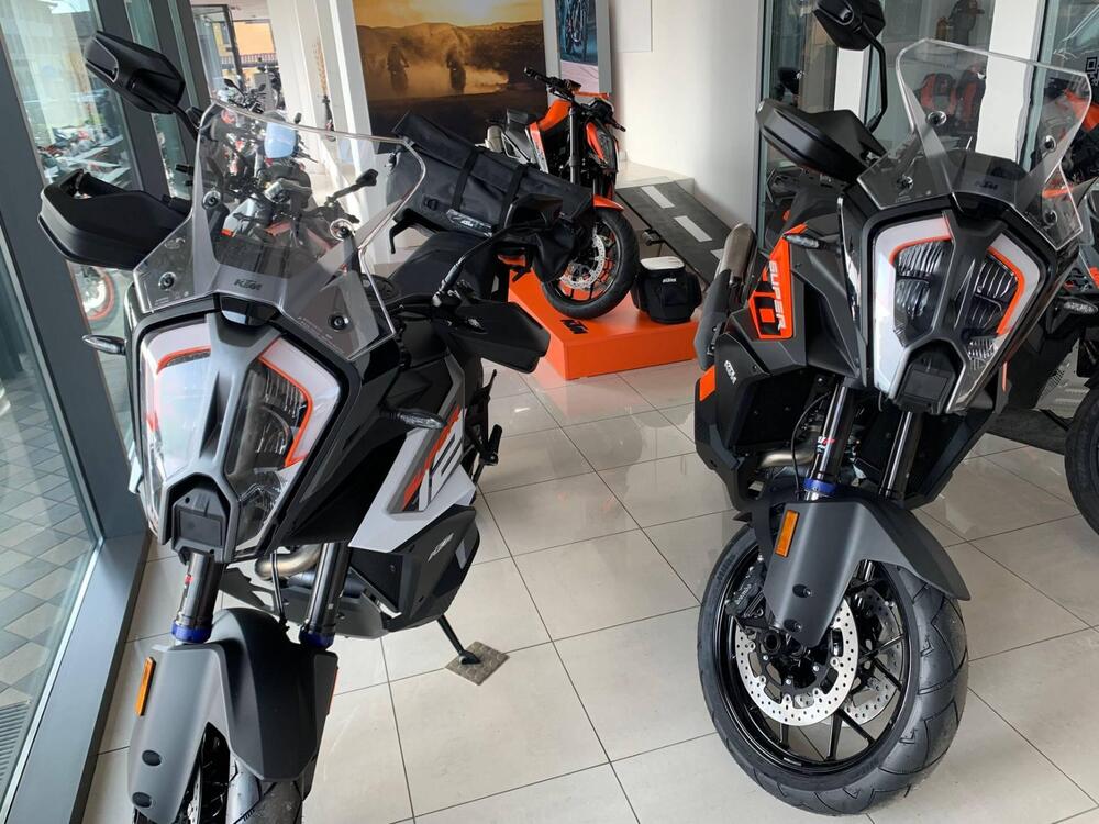 KTM 1290 Super Adventure S (2022 - 25) (3)