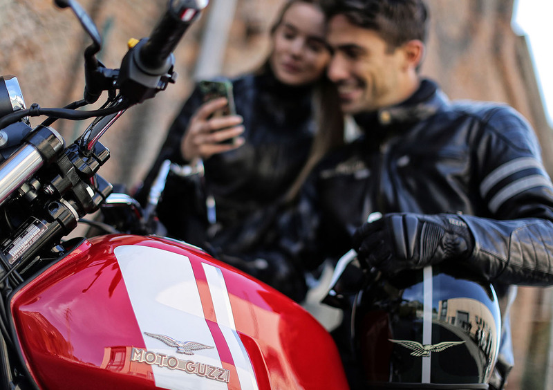 Moto Guzzi V7 V7 II Special (2015 - 17) (6)