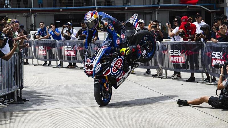 SBK 2023. GP di Indonesia. Superpole race: Alvaro Bautista cade, vince Toprak Razgatlioglu