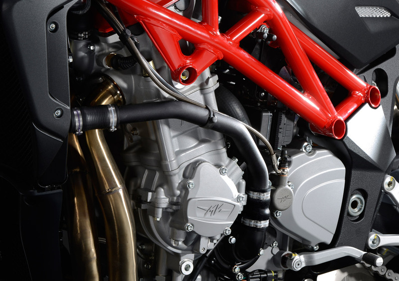 MV Agusta Brutale 1090 Brutale 1090 R (2012 - 15) (9)