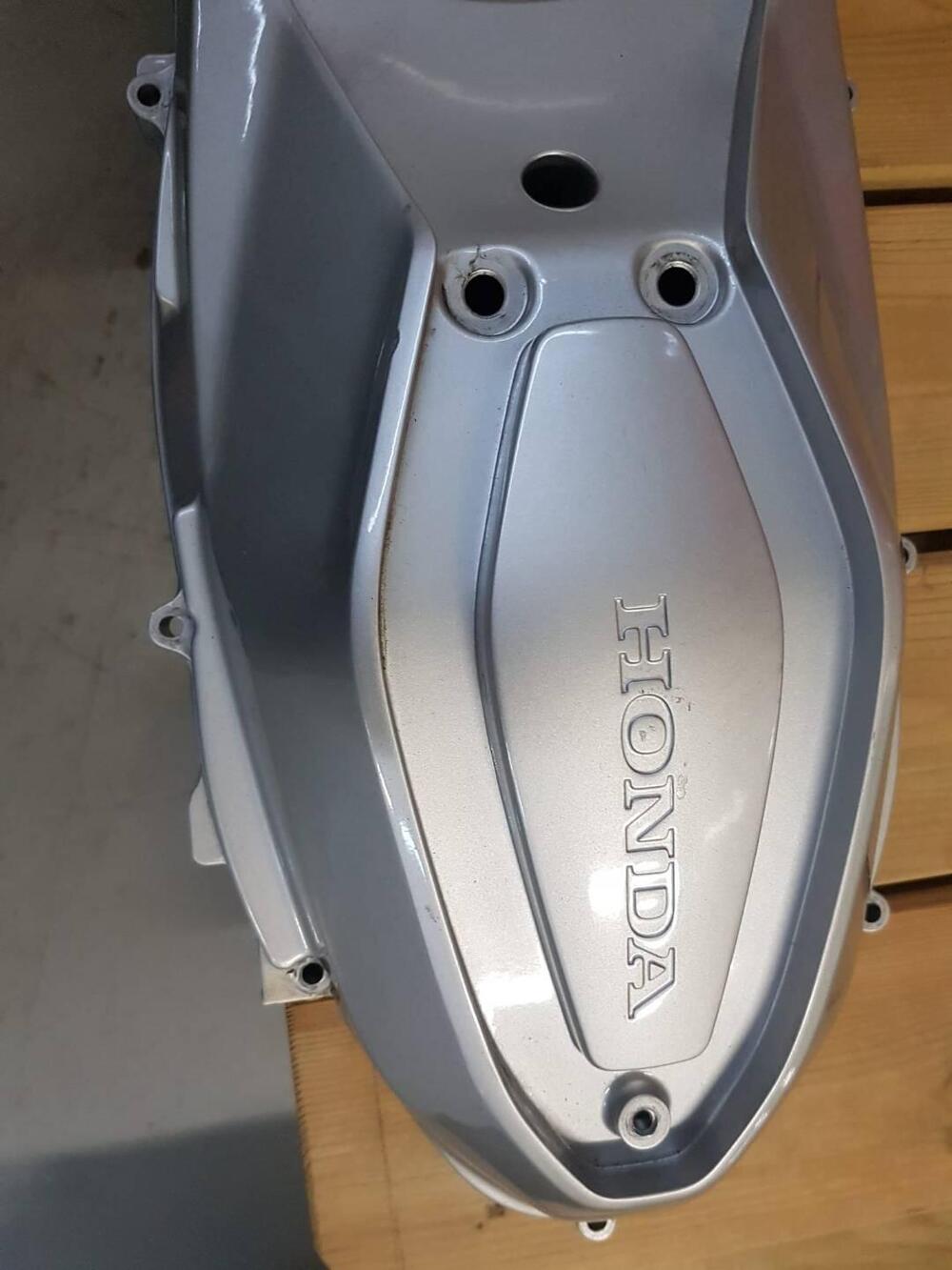 Carter USATO per Honda ADV 350 e FORZA 350 Codice (7)