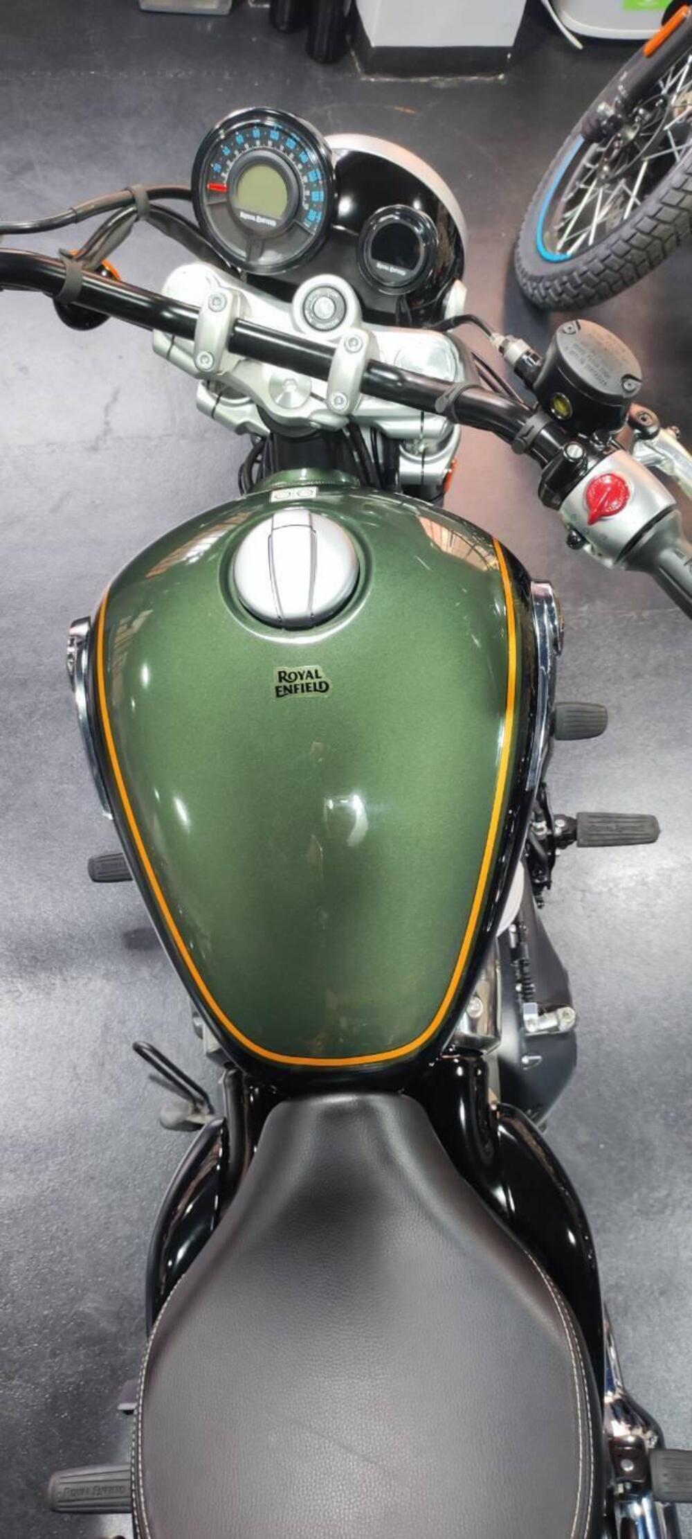 Royal Enfield Super Meteor 650 (2023 - 26) (3)