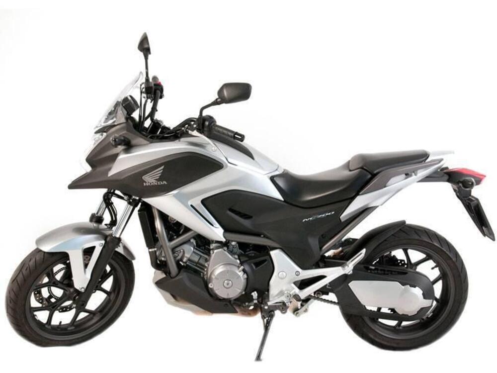 ROSSOCROMO COPRICATENA HONDA NC INTEGRA 700\750 (3)