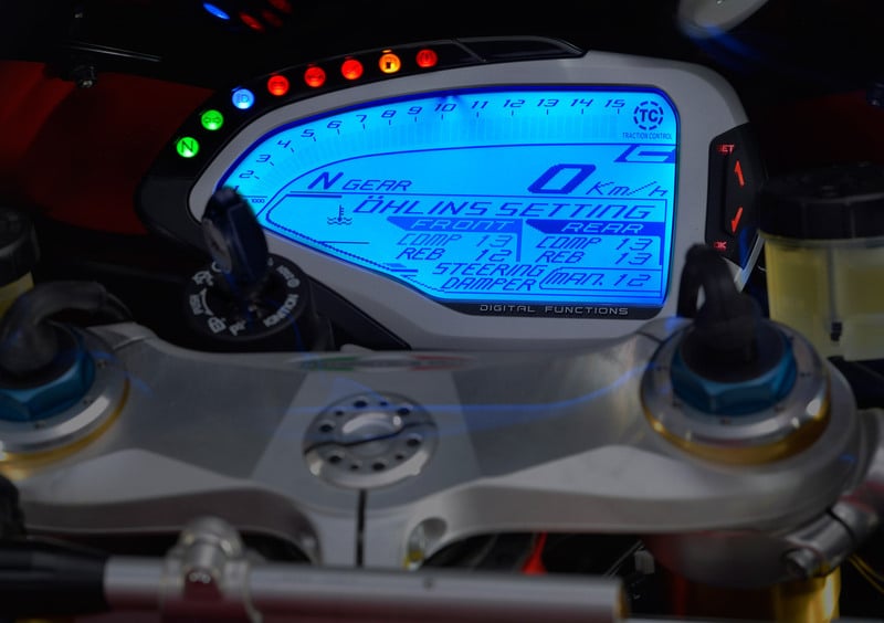 MV Agusta F4 1000 F4 1000 RR (2012 - 15) (8)