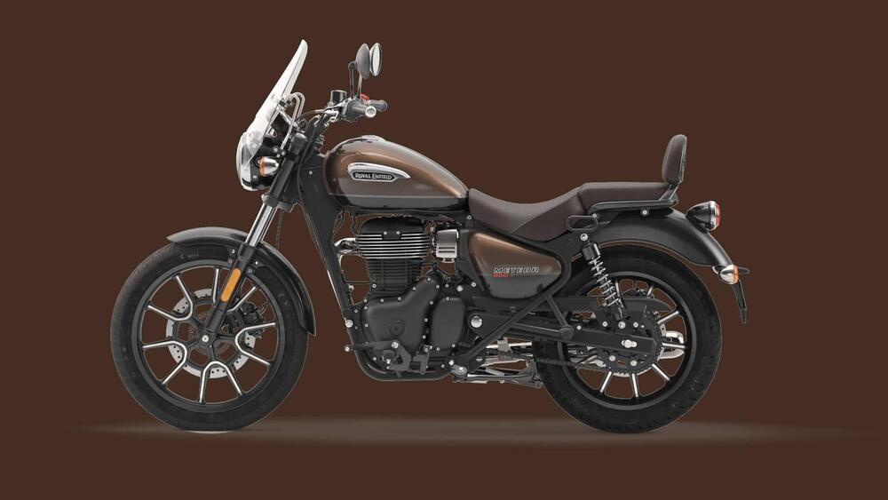 Royal Enfield Meteor 350 Supernova (2021 - 25) (4)