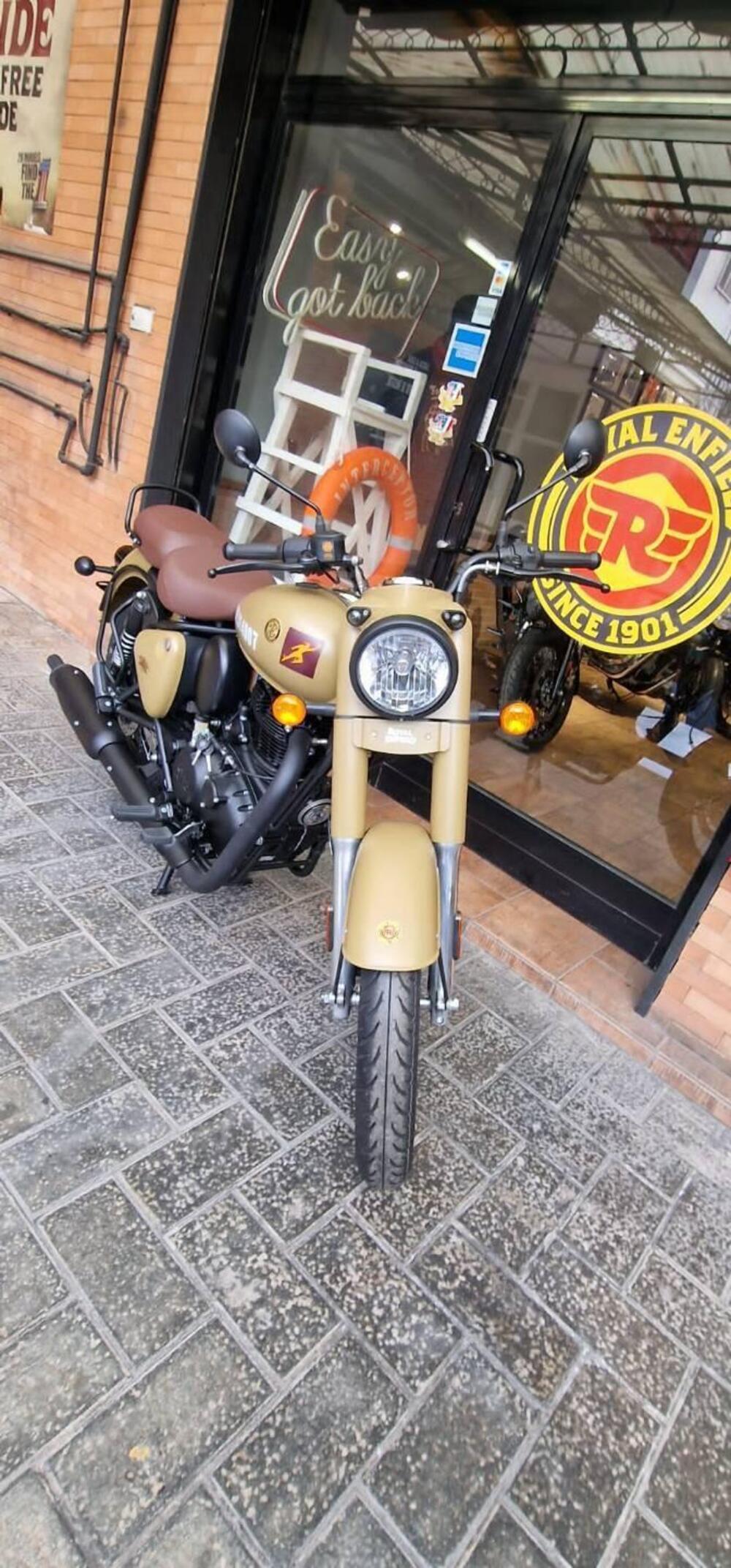 Royal Enfield Classic 350 (2021 - 26) (2)