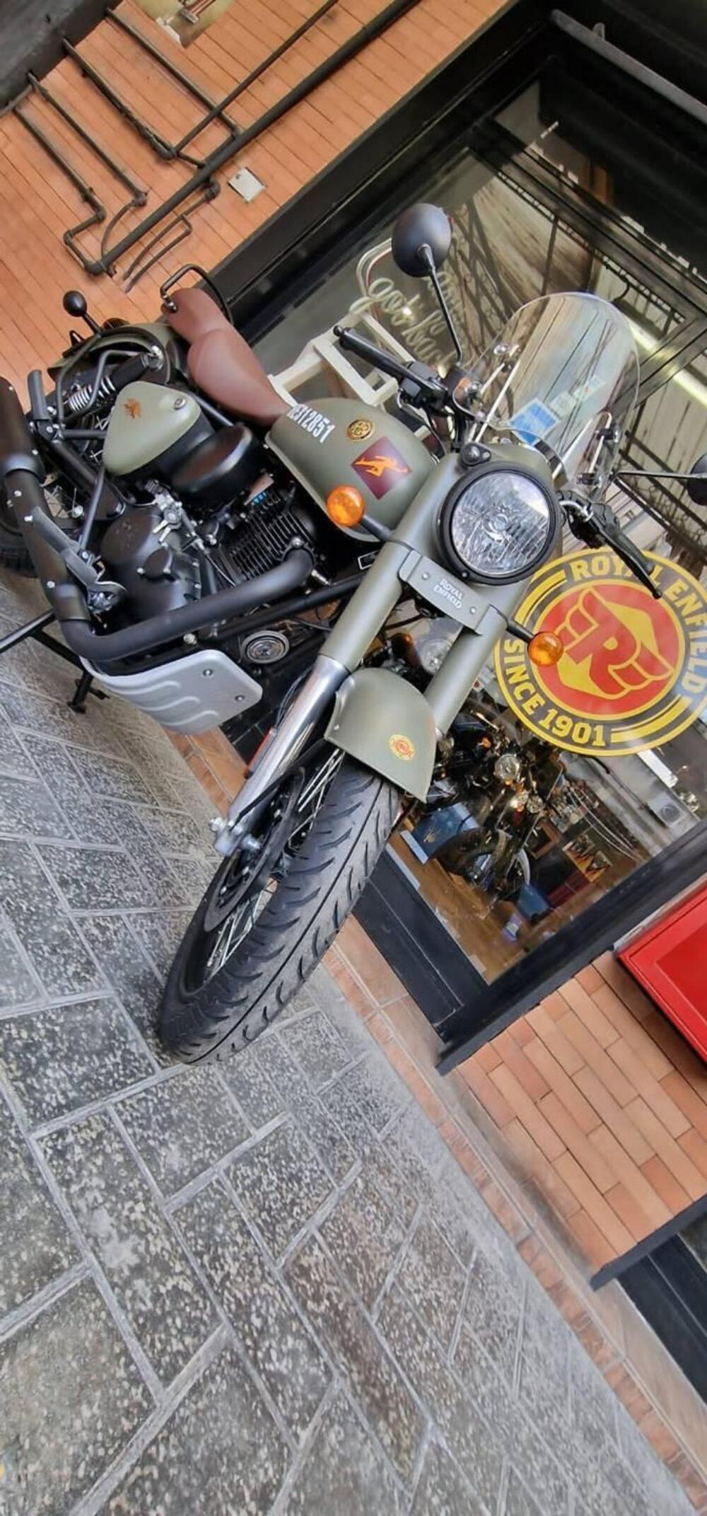 Royal Enfield Classic 350 (2021 - 26) (3)